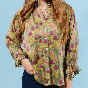 Clara the Label Sage Blouse in Mulberry, size Medium, NWT